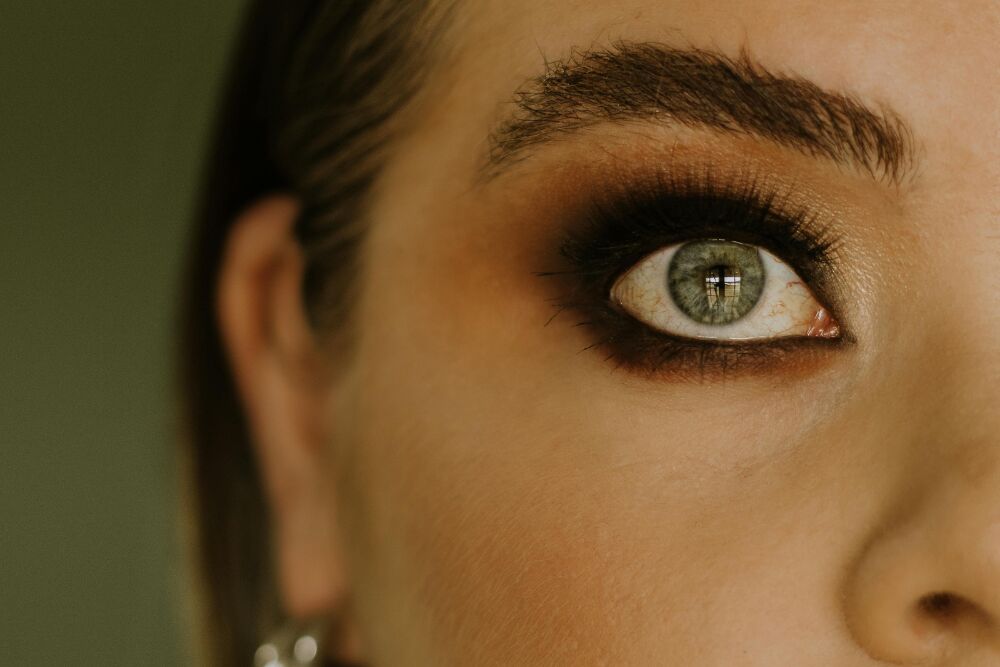 Dark and stormy: smokey eyes maar dan nóg cooler?