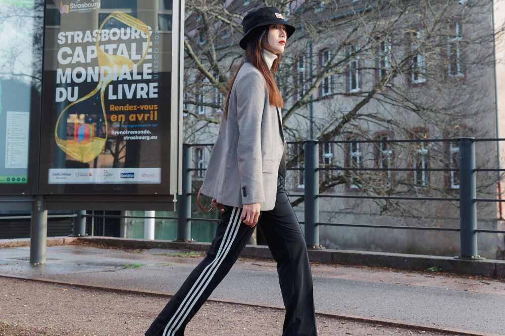 Track pants niet meer tacky? Zo worden ze ineens trendy gestyled