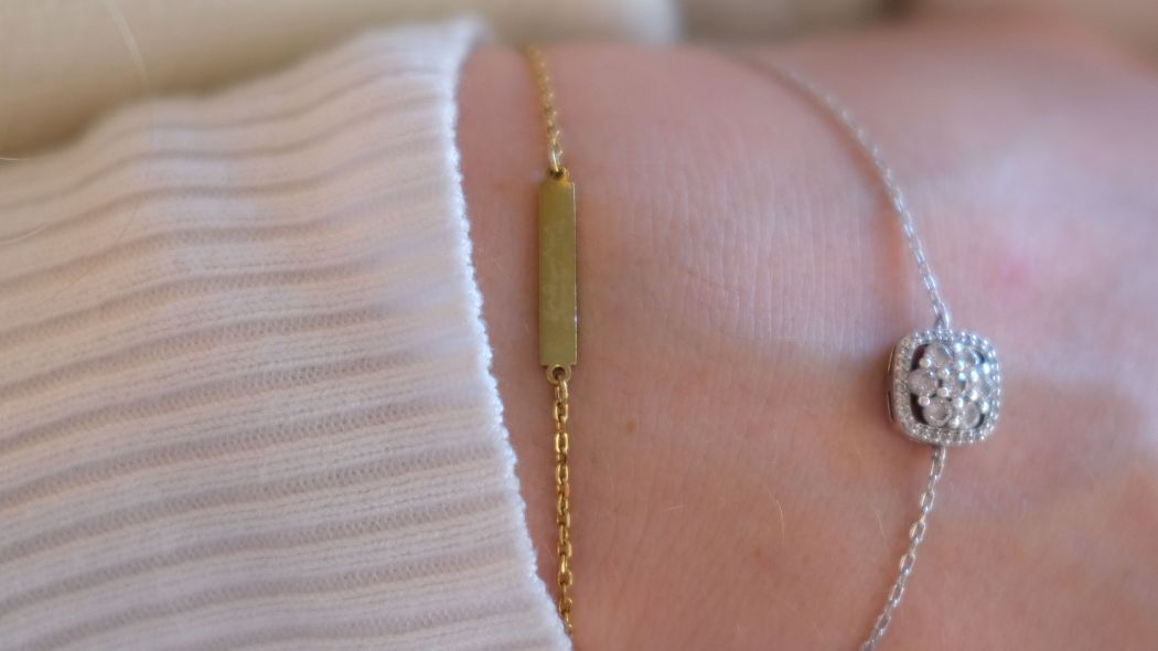 Goud of zilver? Zo weet je welke kleur het best bij jou past