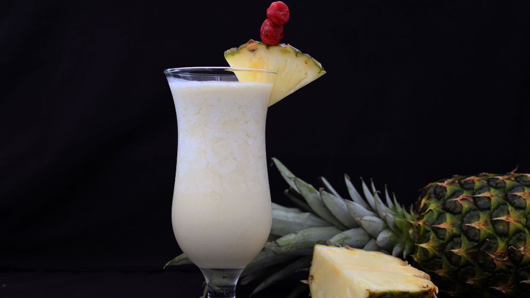 Dit is de lekkerste en romigste cocktail én mocktail voor deze zomer