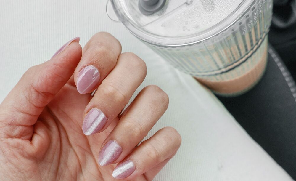 Chrome nails krijgen een chique update
