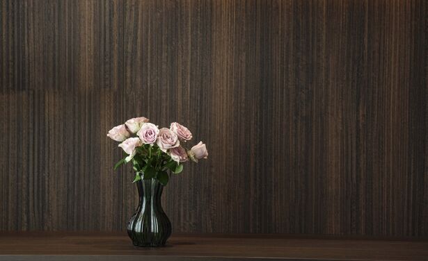 De comeback van donker hout: zo stijl je deze trend