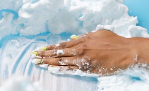 Soap nails: dé nageltrend die clean girl vervangt