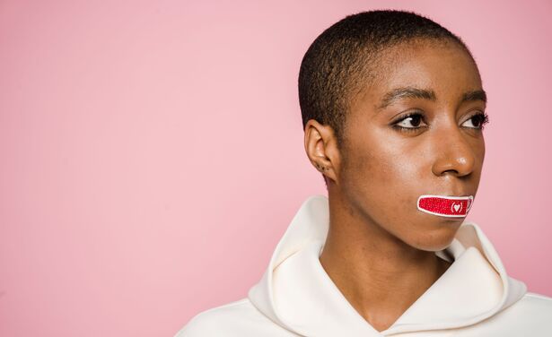 Mouth taping: wat is het en is het het waard om te doen?