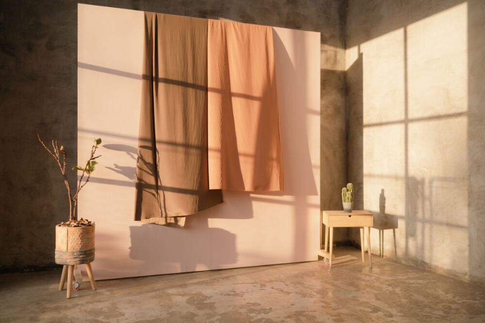 Fabric walls: bekleed je muren met linnen en fluweel