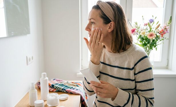 Deze producten combineer je beter niet met een acne crème