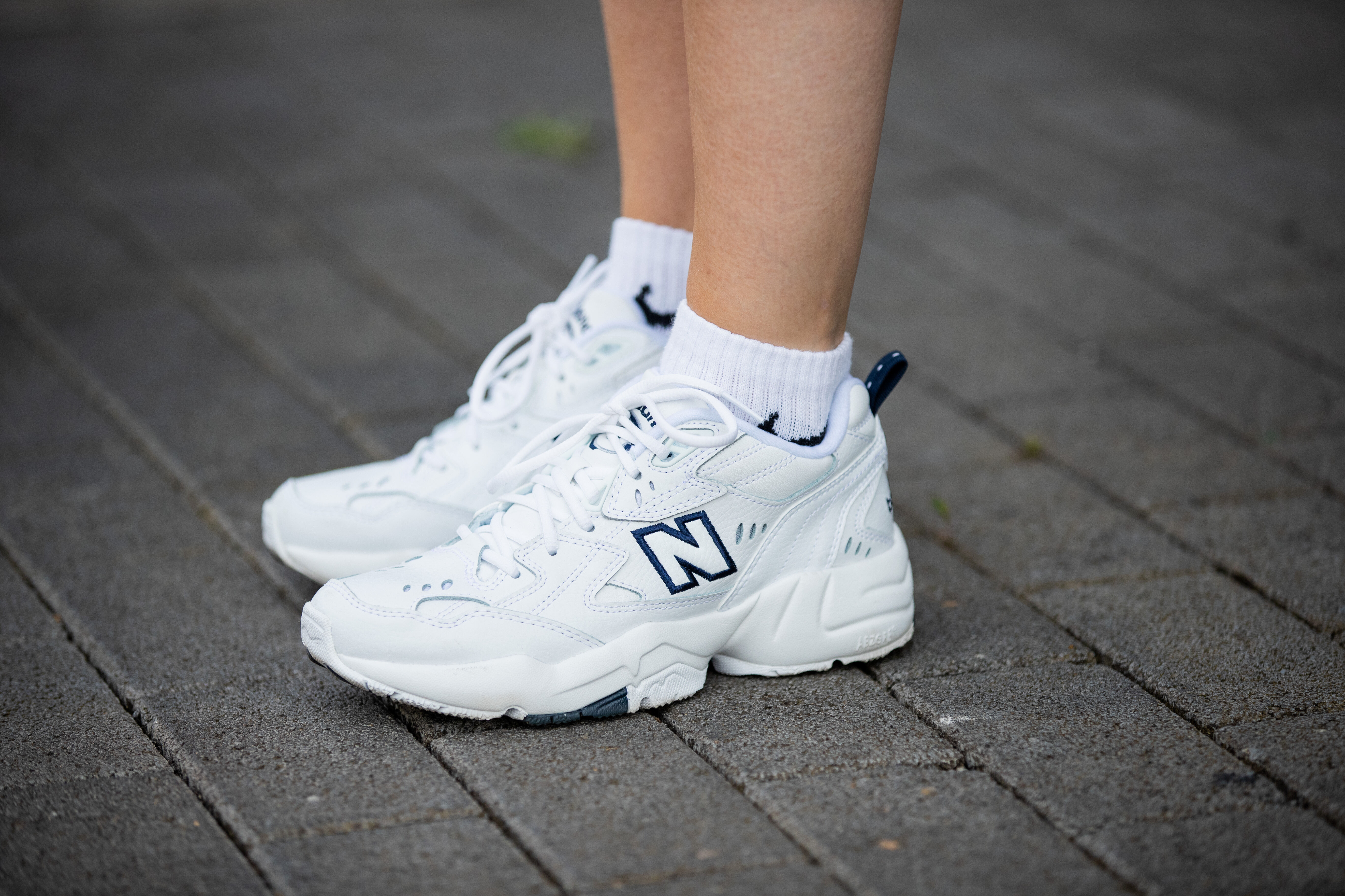 10 x de coolste witte sneakers in de sale - Trendalert